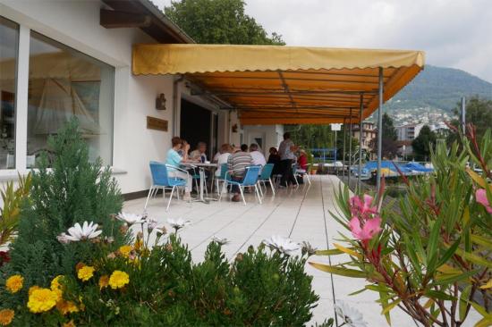 Terrasse port du basset 2020 jeune federal fleur 150