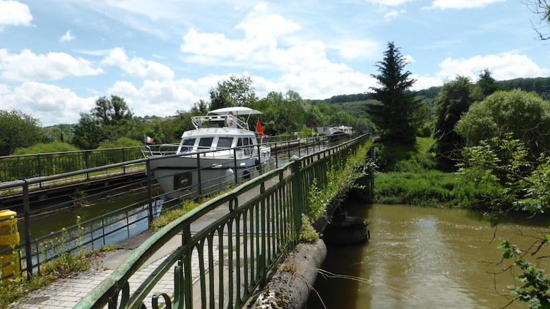 Canal pont